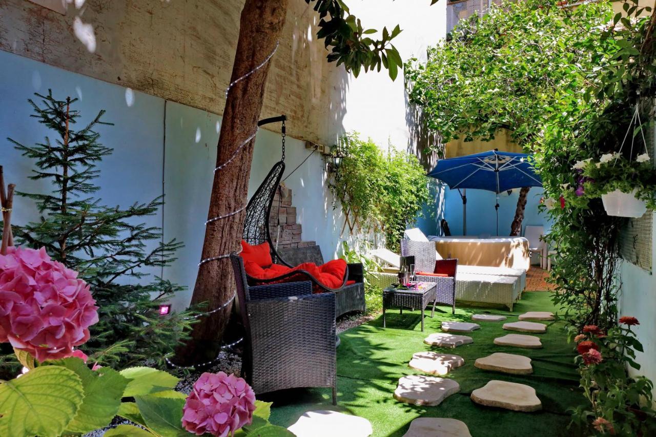 Luxury Domus *