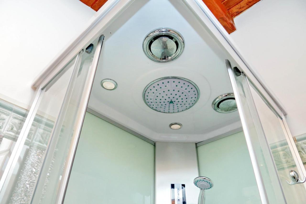 Luxury Domus *